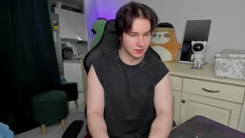 Vincent Strong online show from 05-04-26, 07:15