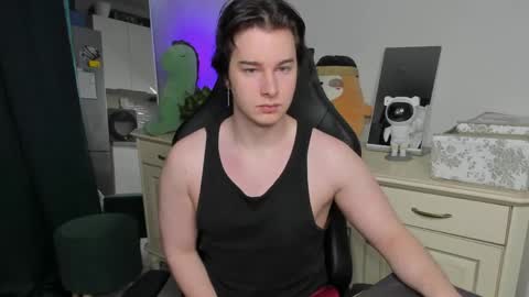 Vincent Strong online show from 05-09-26, 04:17
