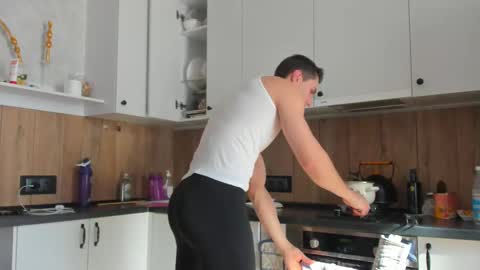 Snapshot of vincent_o chatting on 02-16-25, 10:21 Vincent. uncut 18cm online show from 02-16-25, 10:21