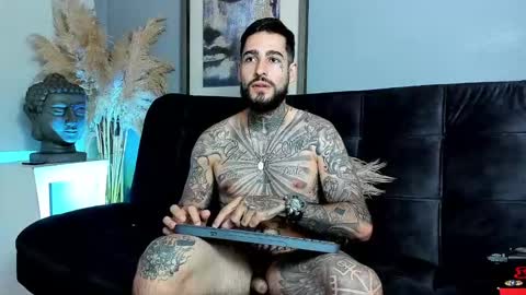 Snapshot of vincentsartori chatting on 11-11-25, 07:58 Vincent Sartori online show from 11-11-25, 07:58