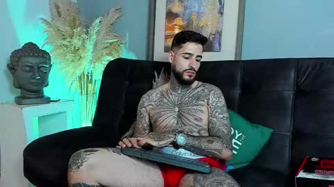 Snapshot of vincentsartori chatting on 11-29-25, 11:08 Vincent Sartori online show from 11-29-25, 11:08