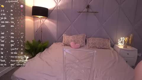 Milla online show from 11-25-25, 07:41