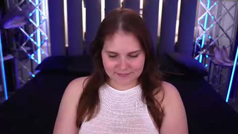 Snapshot of vinnasky chatting on 07-20-26, 10:39 Milla online show from 07-20-26, 10:39