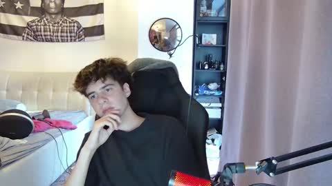 vinnie online show from 10-14-25, 03:02