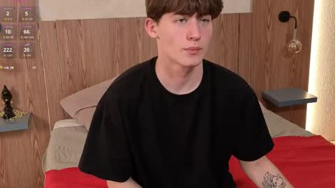 Snapshot of vinsant_x chatting on 05-16-26, 10:36 Vinsant online show from 05-16-26, 10:36