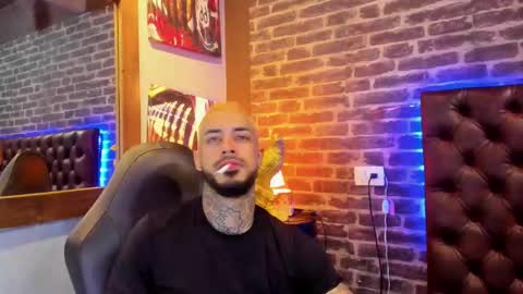 ---Vinzen--- online show from 12-16-25, 04:39