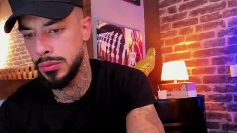 Snapshot of vinzenzrizzo chatting on 07-20-26, 02:48 ---Vinzen--- online show from 07-20-26, 02:48