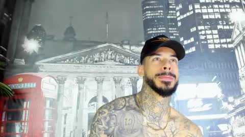 Snapshot of vinzenzrizzo chatting on 07-25-26, 04:54 ---Vinzen--- online show from 07-25-26, 04:54