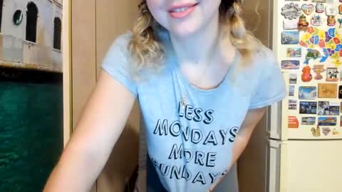 Snapshot of viodetta chatting on 11-09-25, 11:30 viodetta online show from 11-09-25, 11:30