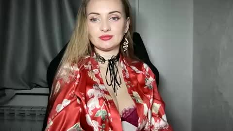 Funny  girl online show from 02-08-25, 10:19