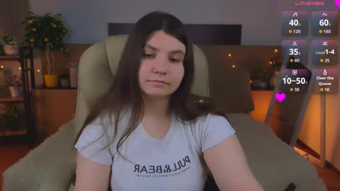 Snapshot of viola__shy chatting on 05-22-26, 08:58 Viola online show from 05-22-26, 08:58