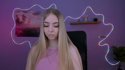 viola_sweet_ online show from 05-23-26, 09:02