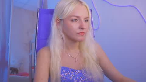 Snapshot of violamore chatting on 05-21-26, 05:20 violamore online show from 05-21-26, 05:20