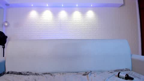 Violett  Everyday From 0530 to 1430 Col Time online show from 01-29-25, 05:02