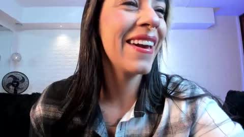 Violett  Everyday From 0530 to 1430 Col Time online show from 10-29-25, 10:50