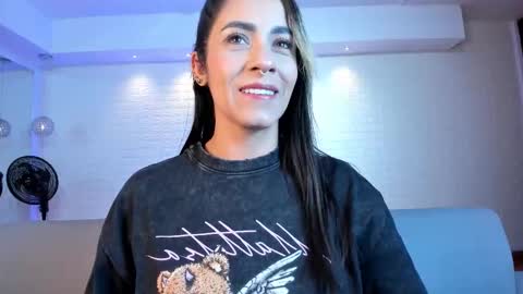 Violett  Everyday From 0530 to 1430 Col Time online show from 11-29-25, 10:40