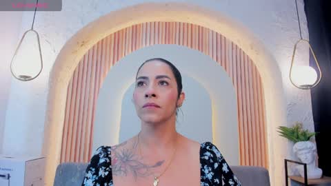 Violette online show from 04-10-26, 10:09