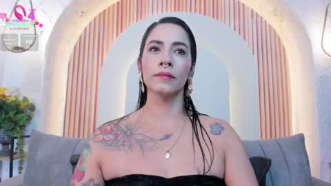 Snapshot of violeet_scottt chatting on 07-27-26, 10:33 Violette online show from 07-27-26, 10:33