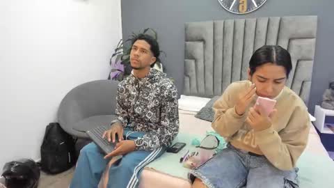 Violet and Myers online show from 10-08-25, 11:30