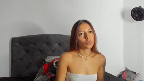 Violet and Casper online show from 01-19-25, 11:21