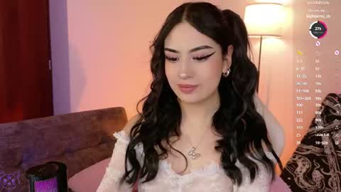 Snapshot of violet_catt chatting on 07-17-26, 06:13 Violeta online show from 07-17-26, 06:13