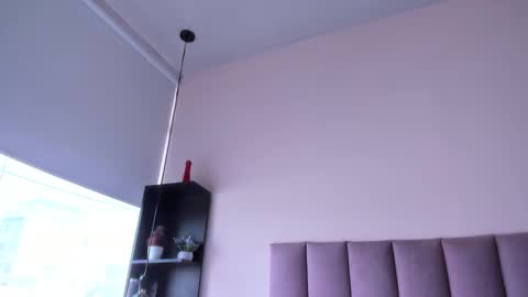 violet online show from 11-29-25, 01:47