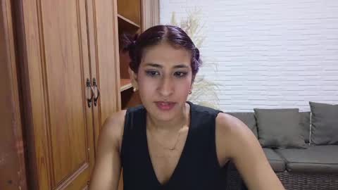 Snapshot of violet_rousse7 chatting on 05-31-26, 05:26 violet_rousse7 online show from 05-31-26, 05:26