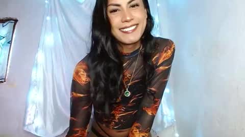 Snapshot of violet_sexhot28 chatting on 01-03-25, 01:47 violet_sexhot28 online show from 01-03-25, 01:47