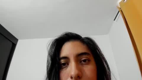 Snapshot of violet_sg chatting on 04-27-26, 03:43 violet online show from 04-27-26, 03:43
