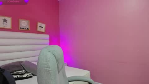violet_sinclair online show from 05-23-26, 11:25