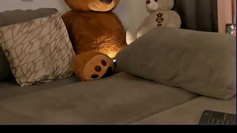 Violet online show from 10-08-25, 12:41