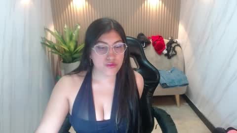 Violet online show from 05-22-26, 08:25