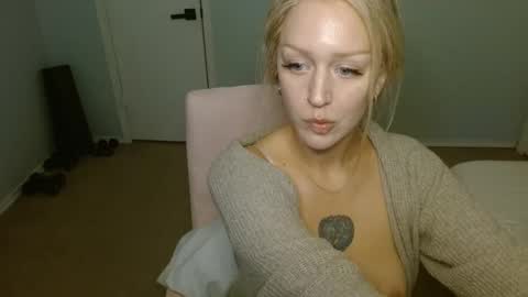 violet_winter97 online show from 01-23-25, 05:13