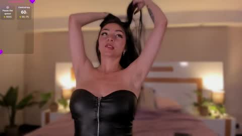 Snapshot of violeta_dh chatting on 05-07-26, 11:15 Violeta online show from 05-07-26, 11:15