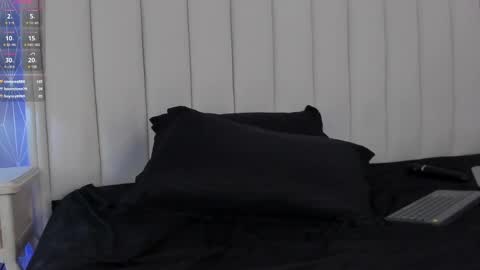 Snapshot of violeta_marquez chatting on 02-24-25, 06:15 violeta_marquez online show from 02-24-25, 06:15