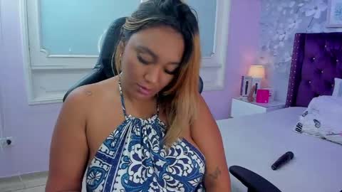 Snapshot of violeta_medina chatting on 05-17-26, 02:53 violeta_medina online show from 05-17-26, 02:53