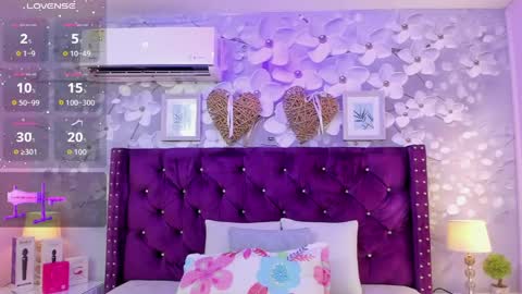 Snapshot of violeta_medina chatting on 05-29-26, 03:04 violeta_medina online show from 05-29-26, 03:04