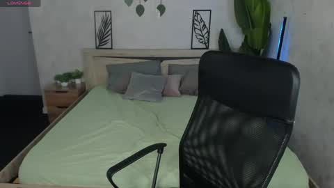 Violeta online show from 06-08-26, 01:28