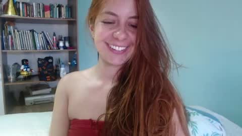 Snapshot of violeta_peter69 chatting on 05-17-26, 09:44 Violeta Peter online show from 05-17-26, 09:44