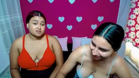 Snapshot of violeta_rouses chatting on 04-25-26, 03:09 violeta_rouses online show from 04-25-26, 03:09