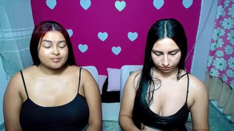 Snapshot of violeta_rouses chatting on 04-30-26, 04:30 violeta_rouses online show from 04-30-26, 04:30