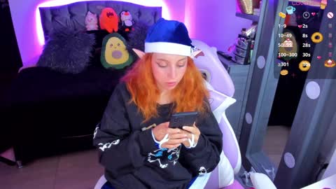 Violeta  Help me reach 150 thumbs up    online show from 12-24-24, 12:44