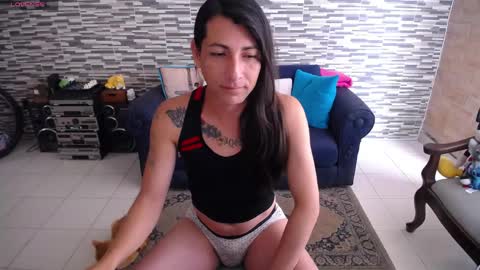 Snapshot of violetagomez_co chatting on 05-04-26, 02:13 Violeta Gmez online show from 05-04-26, 02:13