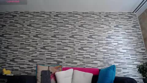 Snapshot of violetagomez_co chatting on 05-30-26, 01:52 Violeta Gmez online show from 05-30-26, 01:52