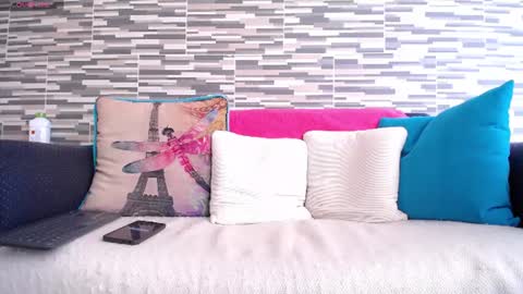 Snapshot of violetagomez_co chatting on 06-10-26, 03:00 Violeta Gmez online show from 06-10-26, 03:00