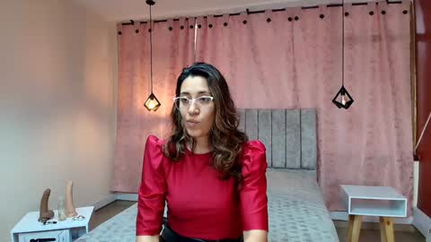 VIOLETA online show from 01-16-25, 01:14