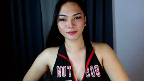 Snapshot of violetasha chatting on 02-04-25, 01:13 violet online show from 02-04-25, 01:13