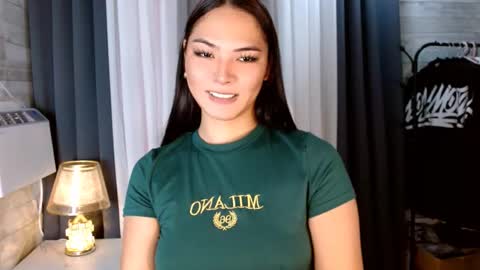 Snapshot of violetasha chatting on 09-12-25, 12:55 violet online show from 09-12-25, 12:55