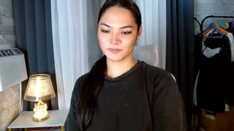 Snapshot of violetasha chatting on 09-28-25, 12:10 violet online show from 09-28-25, 12:10