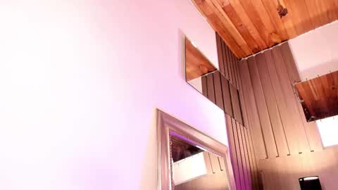 Violet online show from 02-13-26, 02:46